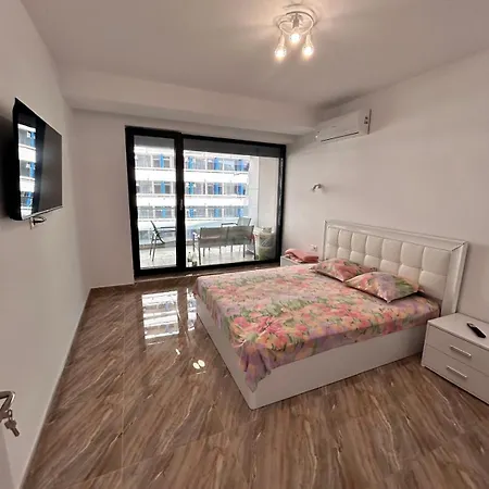Teacher3 Apartament Mamaia