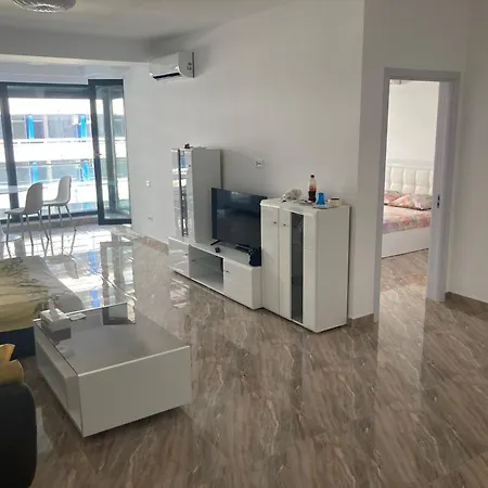Apartament Teacher3 *